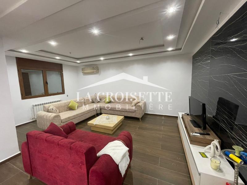 Etage de villa avec terrasse S+3 meublé à La Marsa